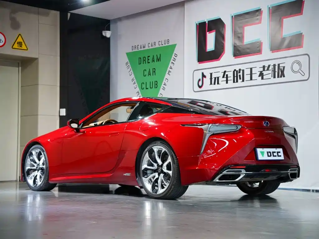 Photo 42 - Lexus LC