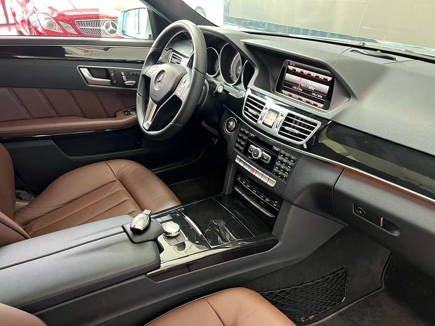 Mercedes-Benz E-Class 2015 E 260 L Sport Luxury фото 21