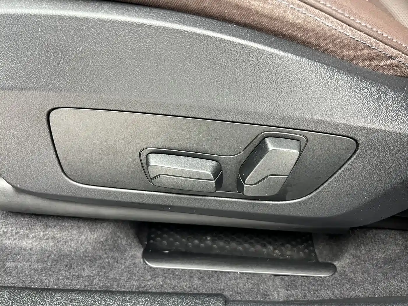 BMW X1 2023 sDrive20Li X Design Package фото 10