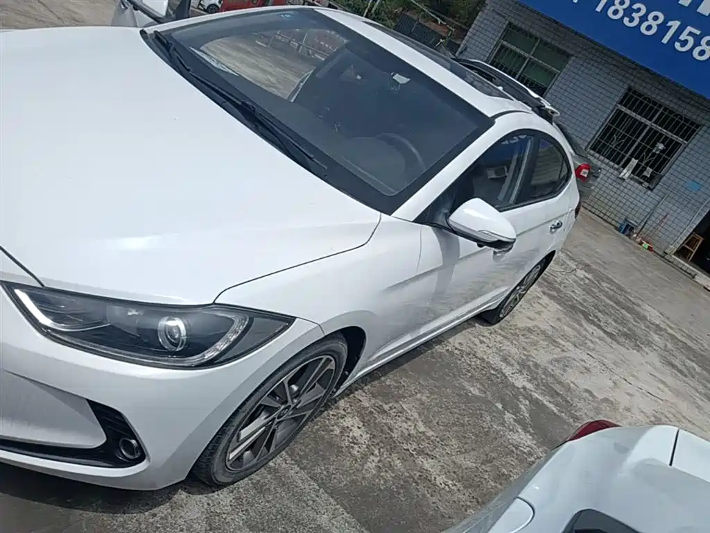 Hyundai Elantra 2016 Model 1.6L Automatic Smart Elite