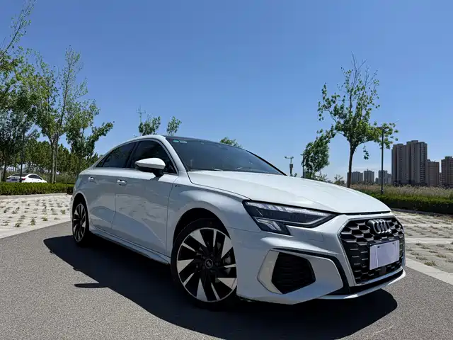 Audi A3 2024 Model A3L Limousine 35 TFSI Fashion Sport — фото 3