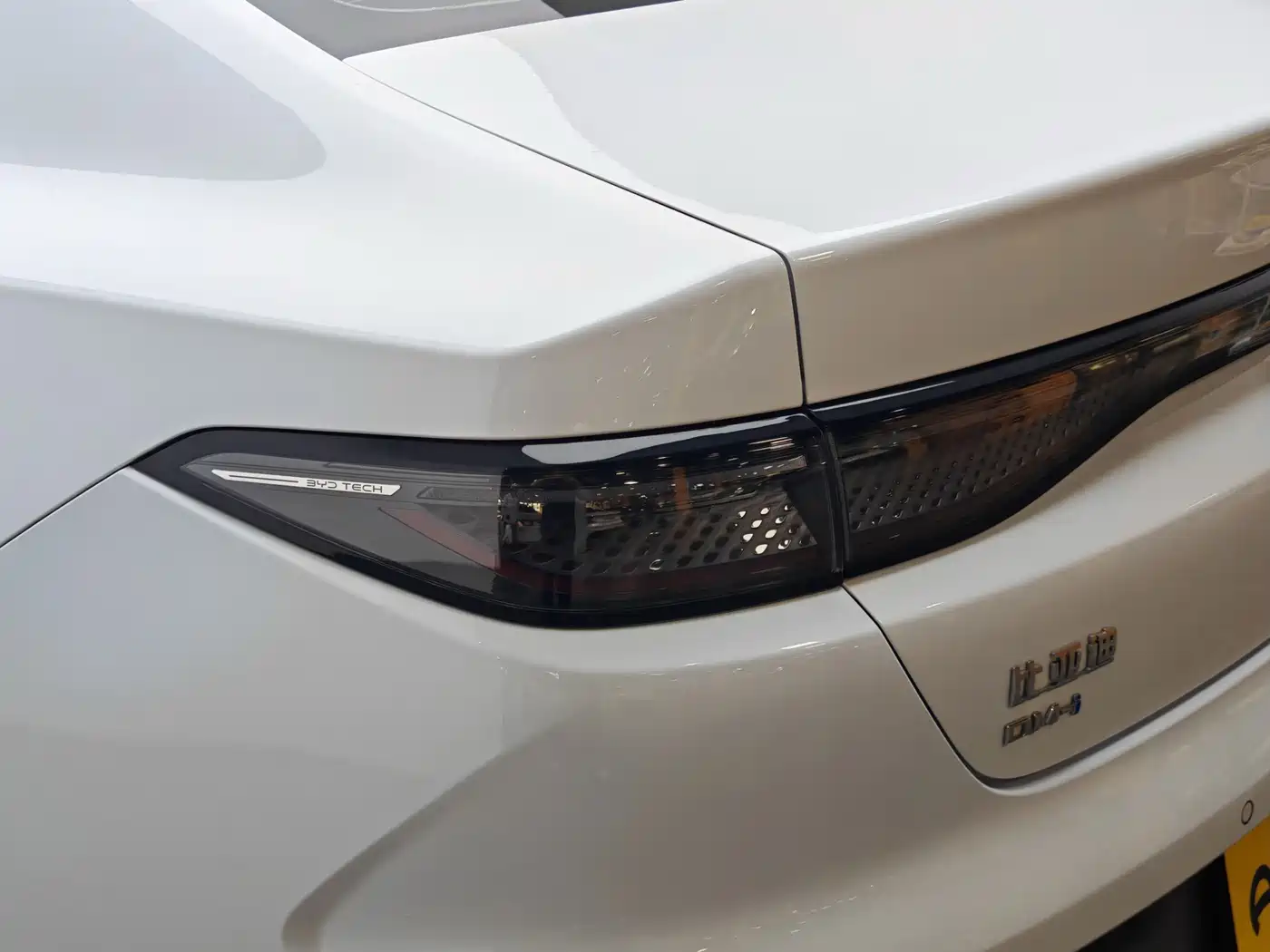 Фото 8 - BYD Seal 05