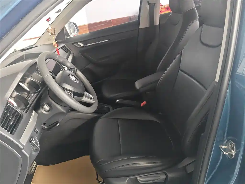 Škoda Kamiq 2018 1.5L Auto Standard Edition China V фото 15