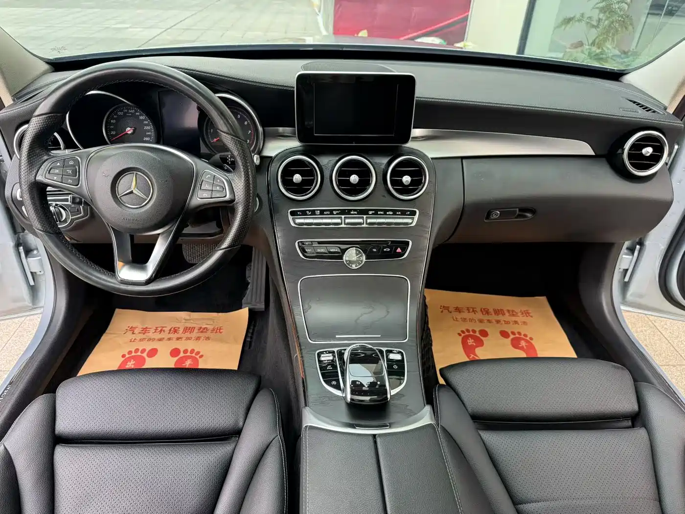 Mercedes-Benz C-Class 2015 Facelift C 200 L Sport фото 5