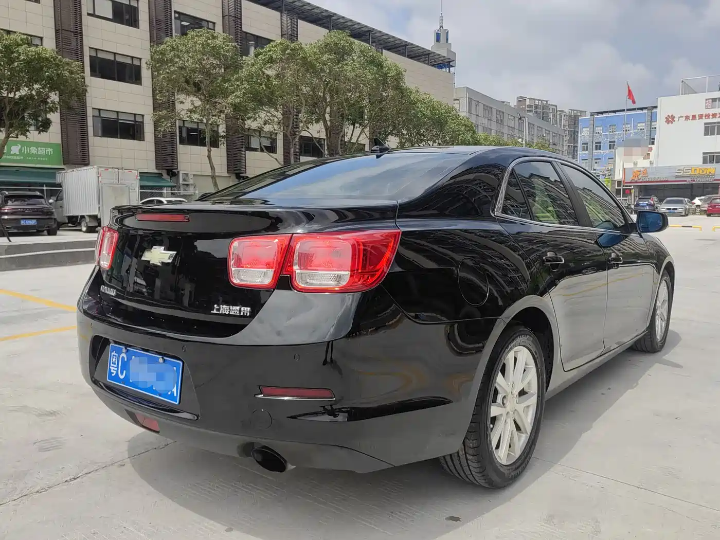 Chevrolet Malibu 2013 2.0L Automatic Luxury Edition фото 12
