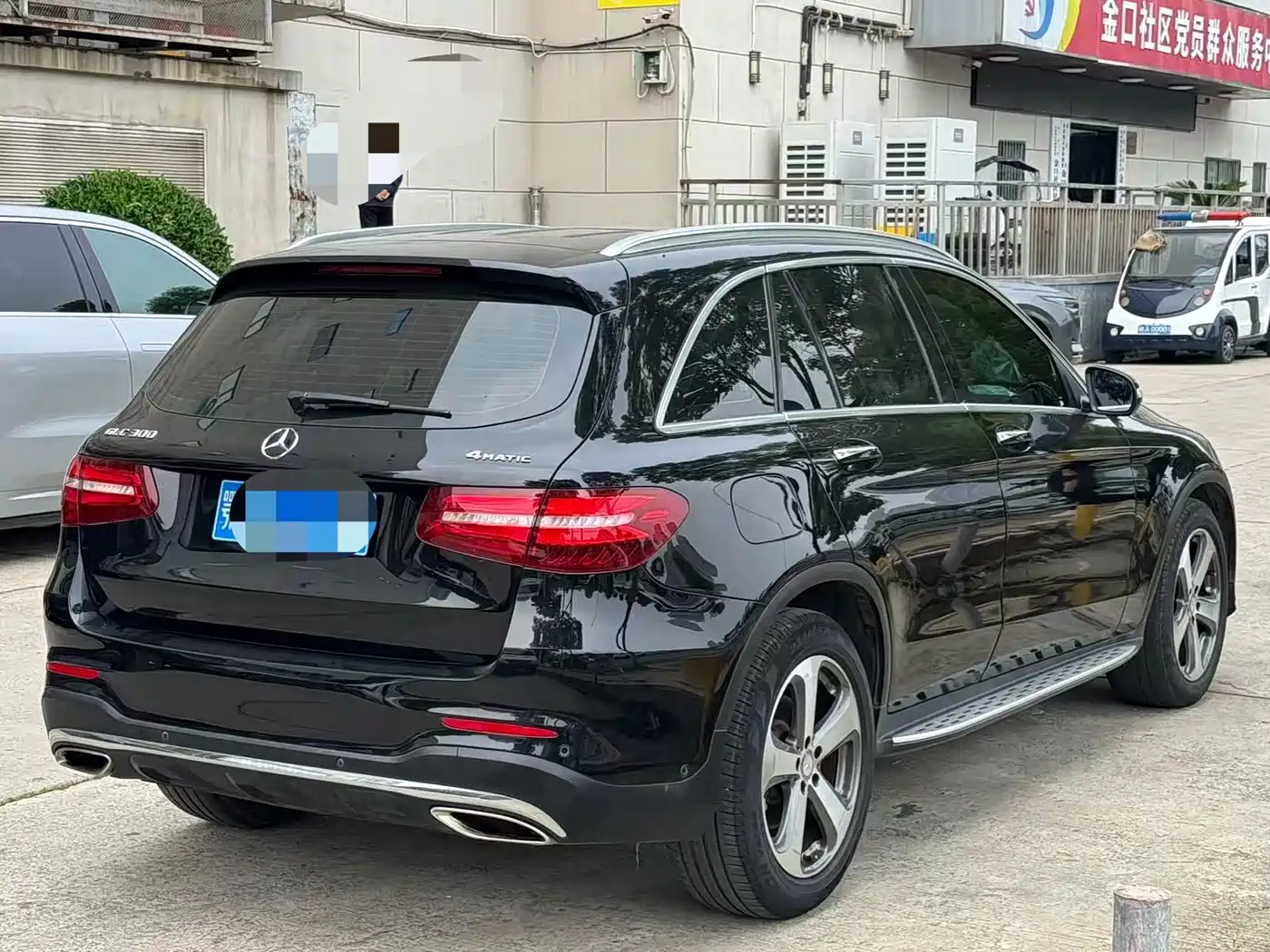 Mercedes-Benz GLC 2017 GLC 300 4MATIC Dynamic фото 16