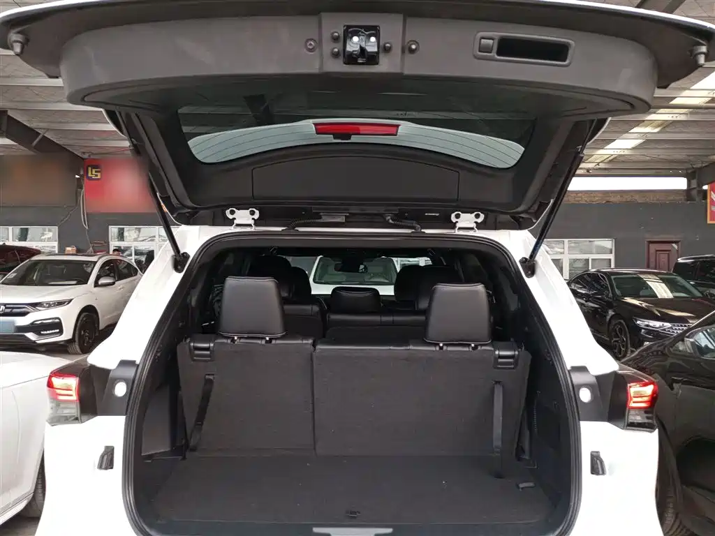 Toyota Crown Kluger 2021 2.5L HEV 4WD Elite фото 15