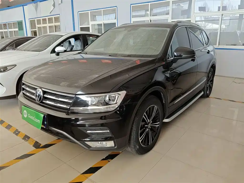 Volkswagen Tiguan L 2021 330TSI Automatic 2WD Smart фото 2
