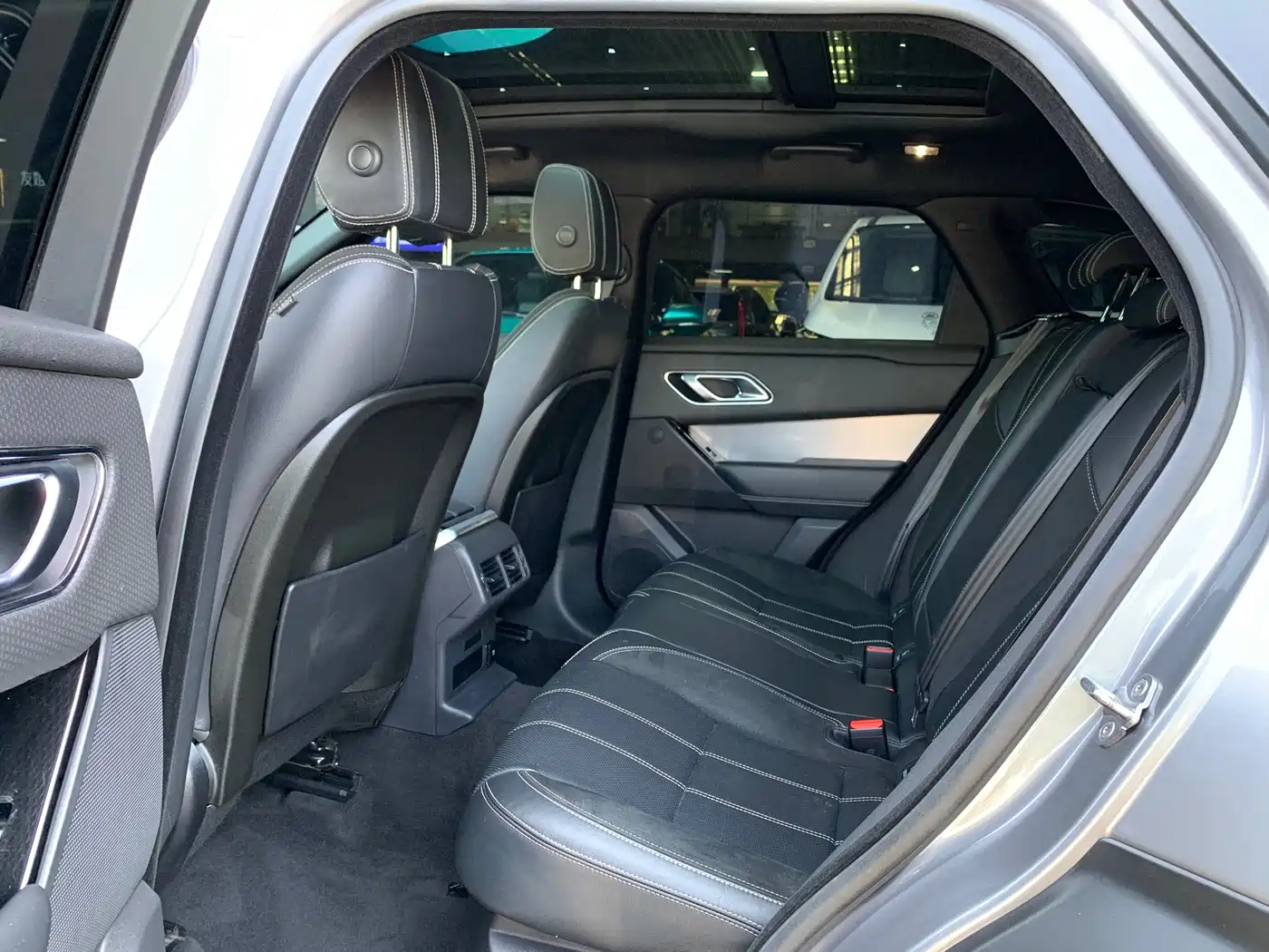 Land Rover Range Rover Velar 2020 P250 R-DYNAMIC S фото 10