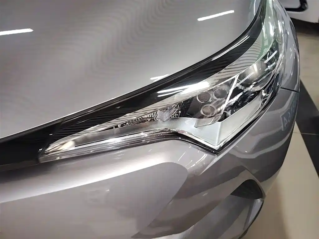 Toyota IZOA 2020 2.0L Yi Xiang Edition фото 24