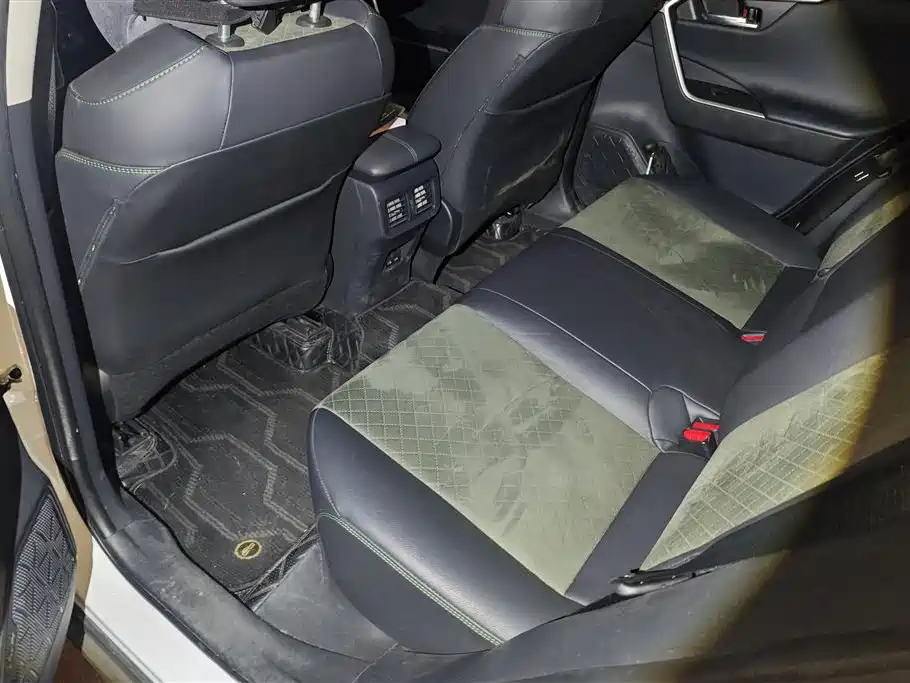 Toyota RAV4 Rongfang 2023 2.0L CVT 4WD Adventure Plus Edition фото 11