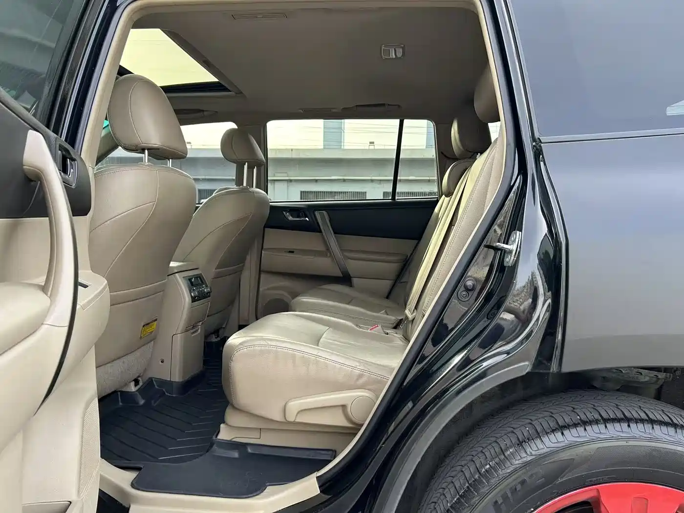 Toyota Highlander 2009 2.7L 2WD 7-seater Luxury Edition фото 6