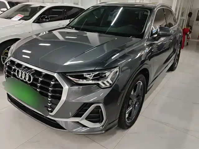 Audi Q3 2023 35 TFSI Fashion Dynamic Model (1.5T)