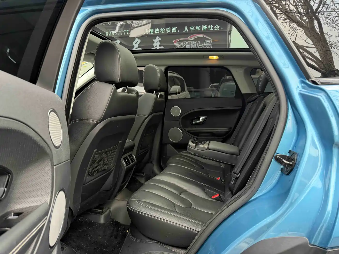 Land Rover Range Rover Evoque (Import) 2013 2.0T 5-door Dynamic Edition фото 8