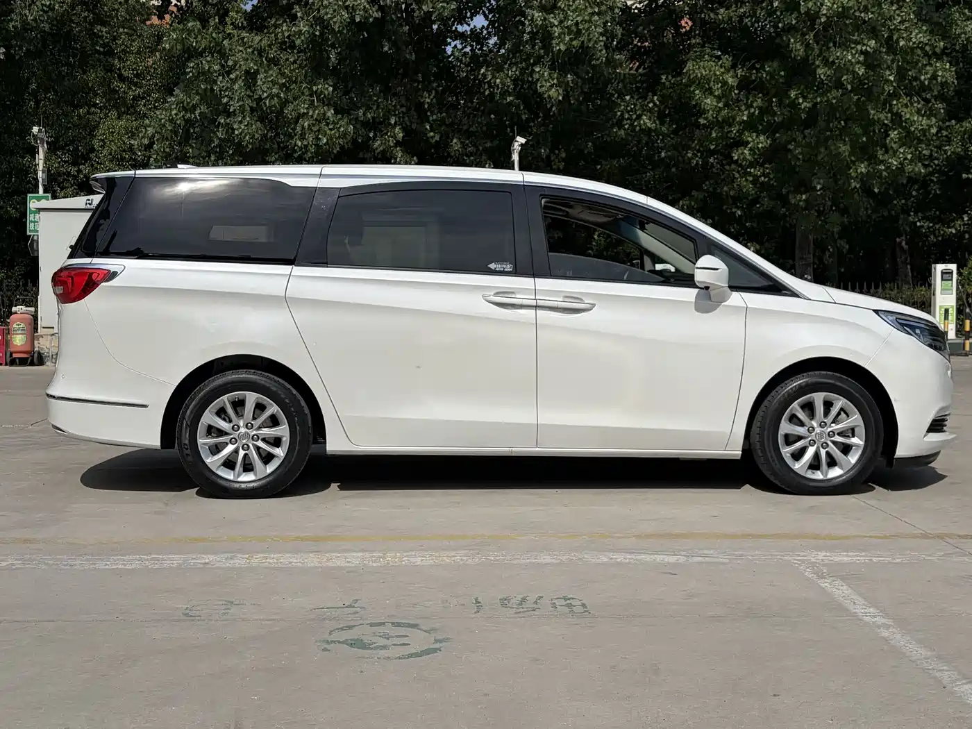 Buick GL8 2017 ES 28T Comfort Type China V фото 14