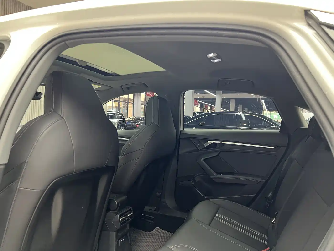Audi A3 2024 Model A3L Limousine 35 TFSI Fashion Sport фото 18