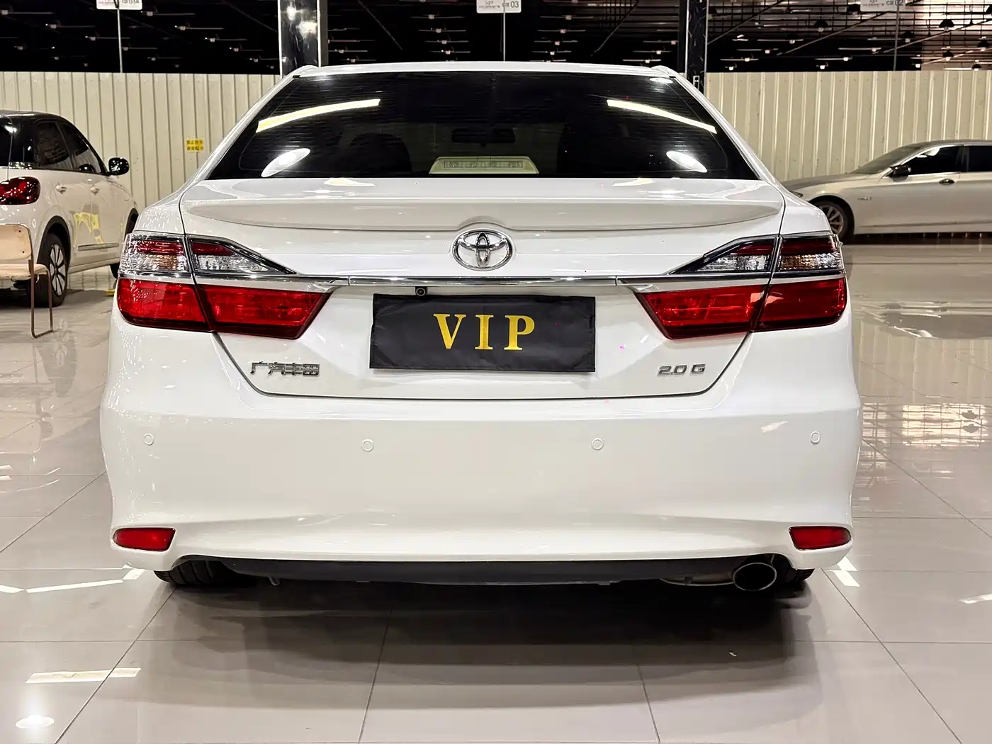 Toyota Camry 2015 2.0G Leading Edition фото 10