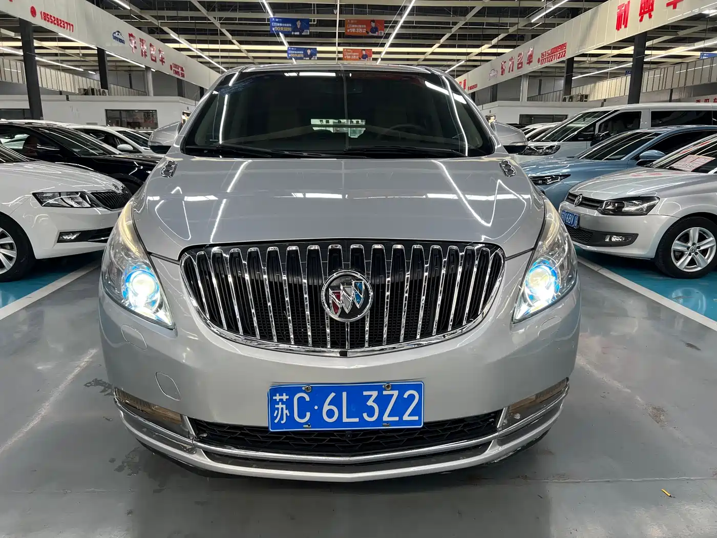 Buick GL8 2013 3.0L XT Luxury Business Flagship Edition фото 2