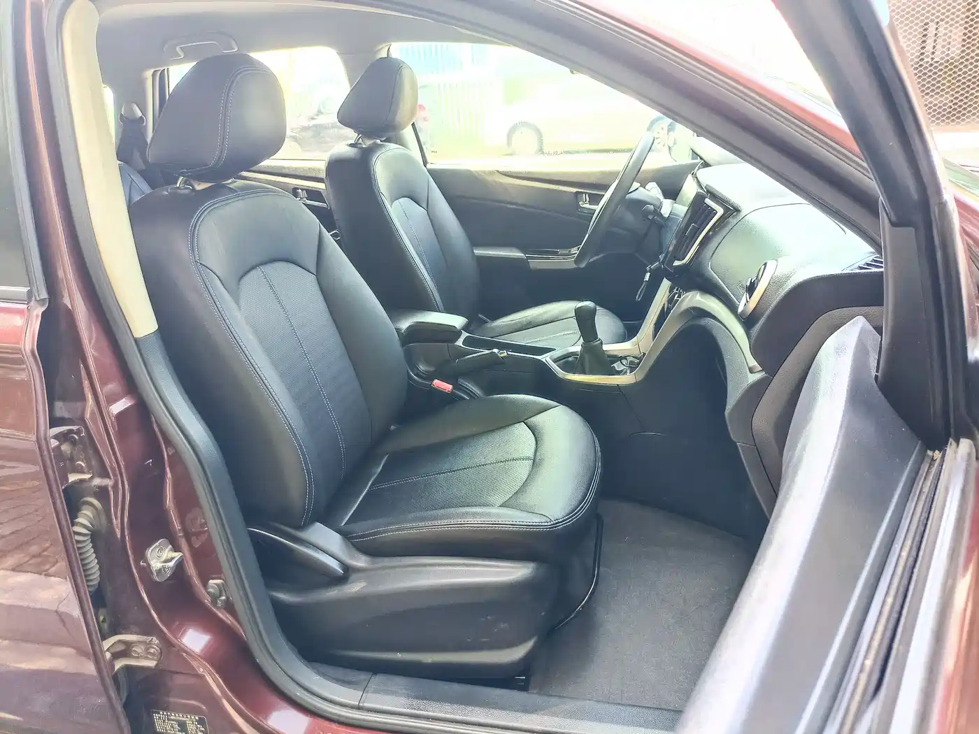 Venucia T70 2018 2016 1.6L Manual Rui Xing Edition