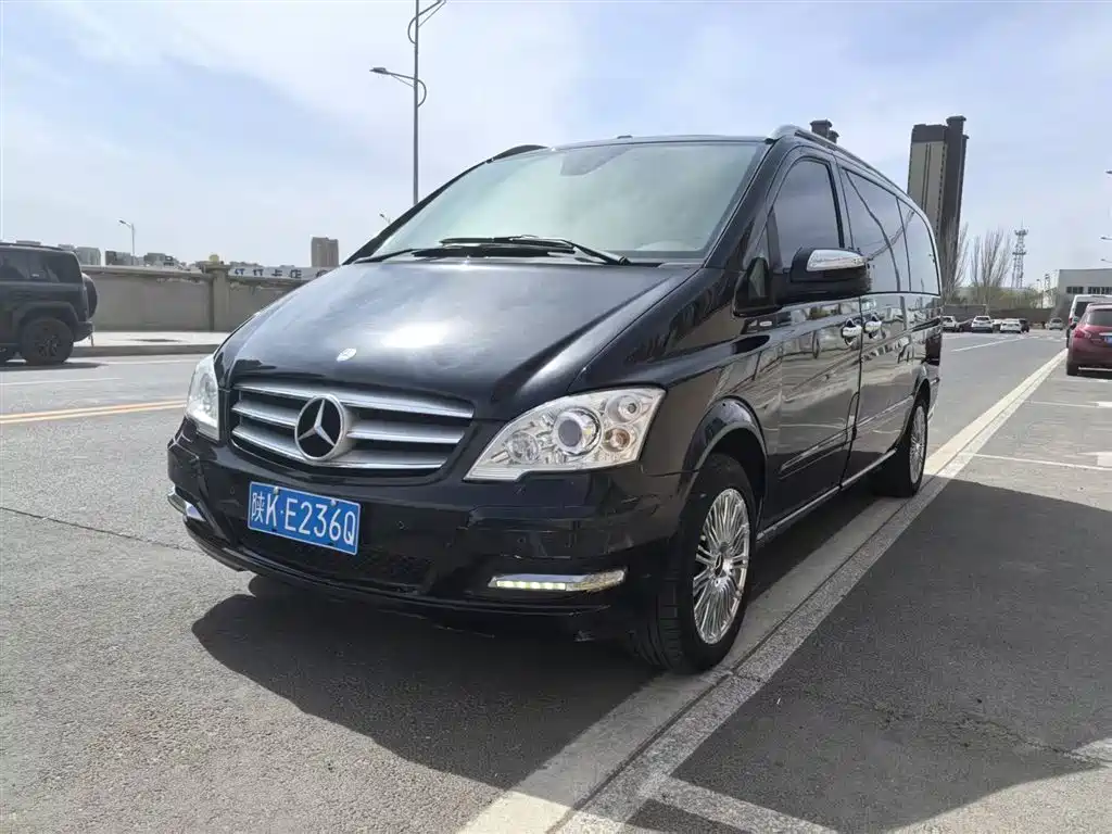 Mercedes-Benz Viano 2013 Model 3.0L Navigation Edition
