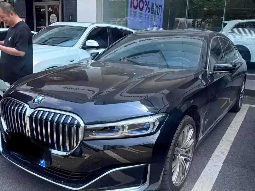 BMW 7 Series 2019 Facelift 740Li xDrive Executive Luxury Package фото 2