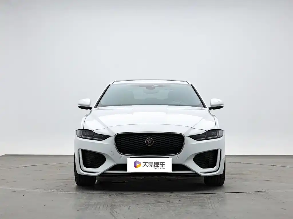 2025 Jaguar XEL