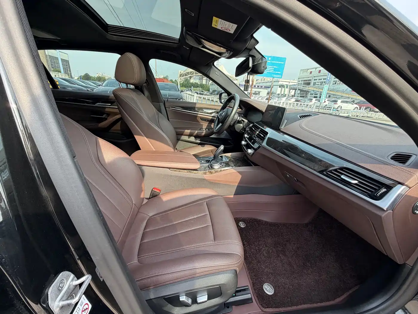 BMW 5 Series 2020 525Li M Sport Package фото 14