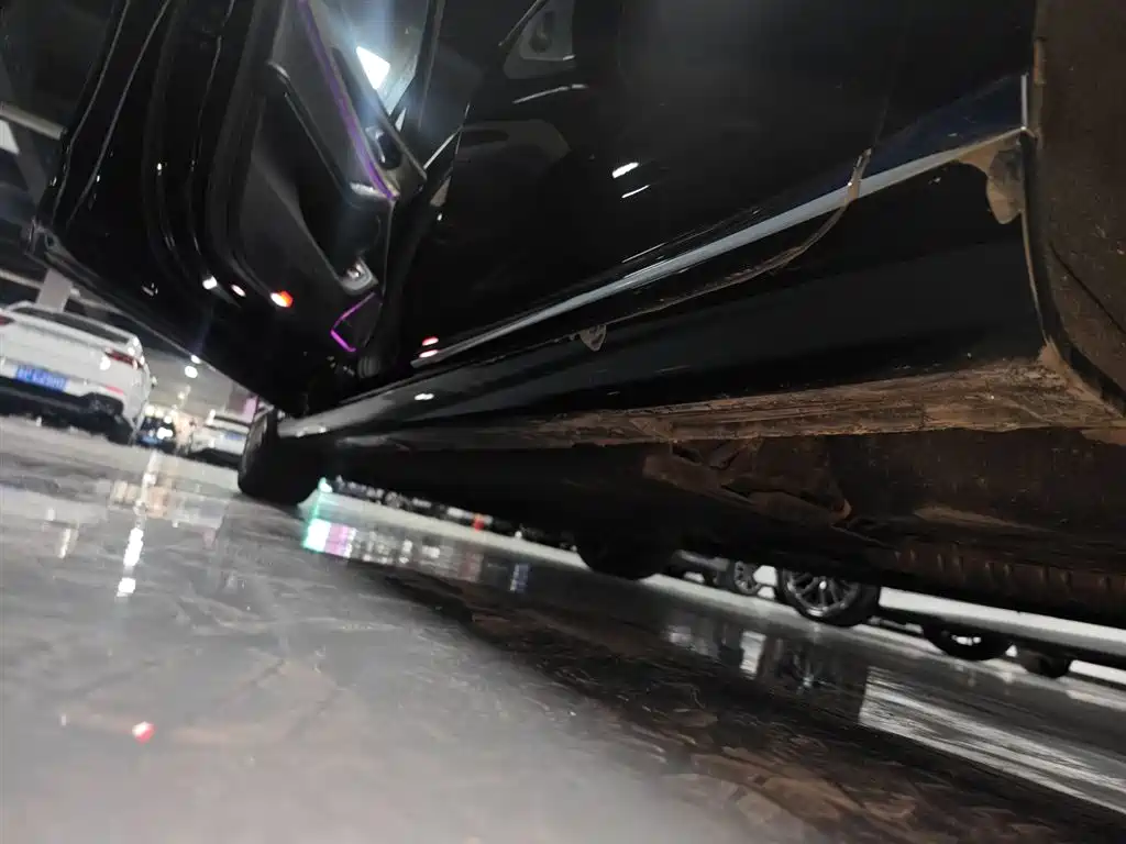 Hongqi H9 2020 2.0T Smart Connection Qi Chang Edition фото 21
