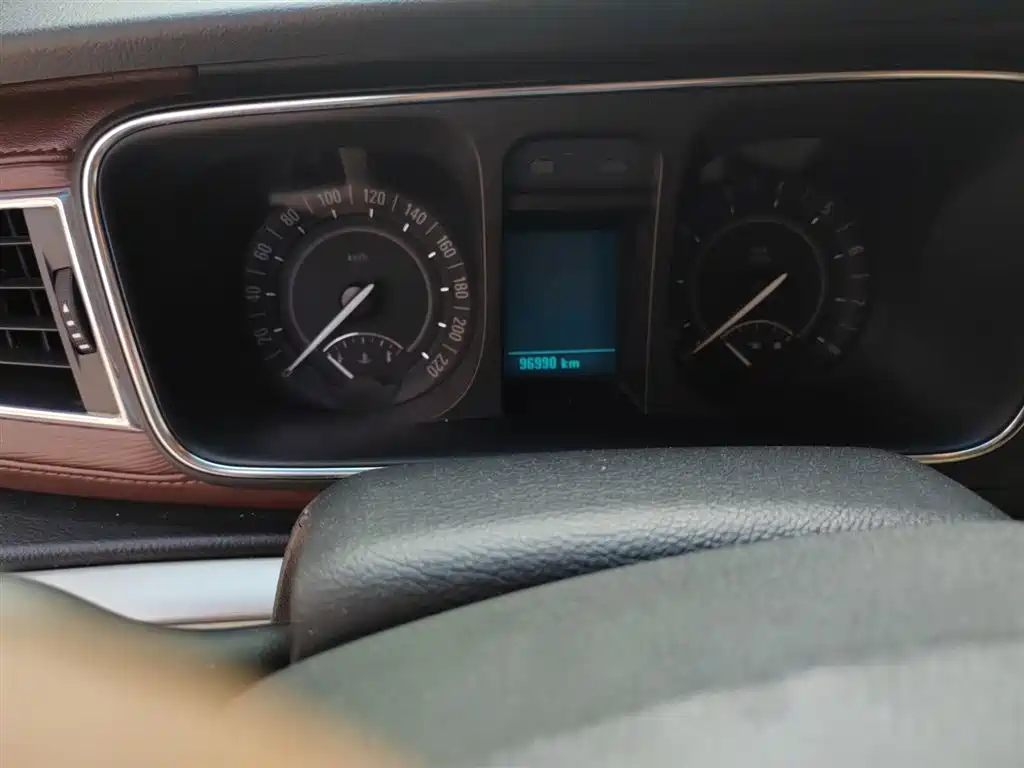 Buick GL8 2017 25S Comfort China V фото 8