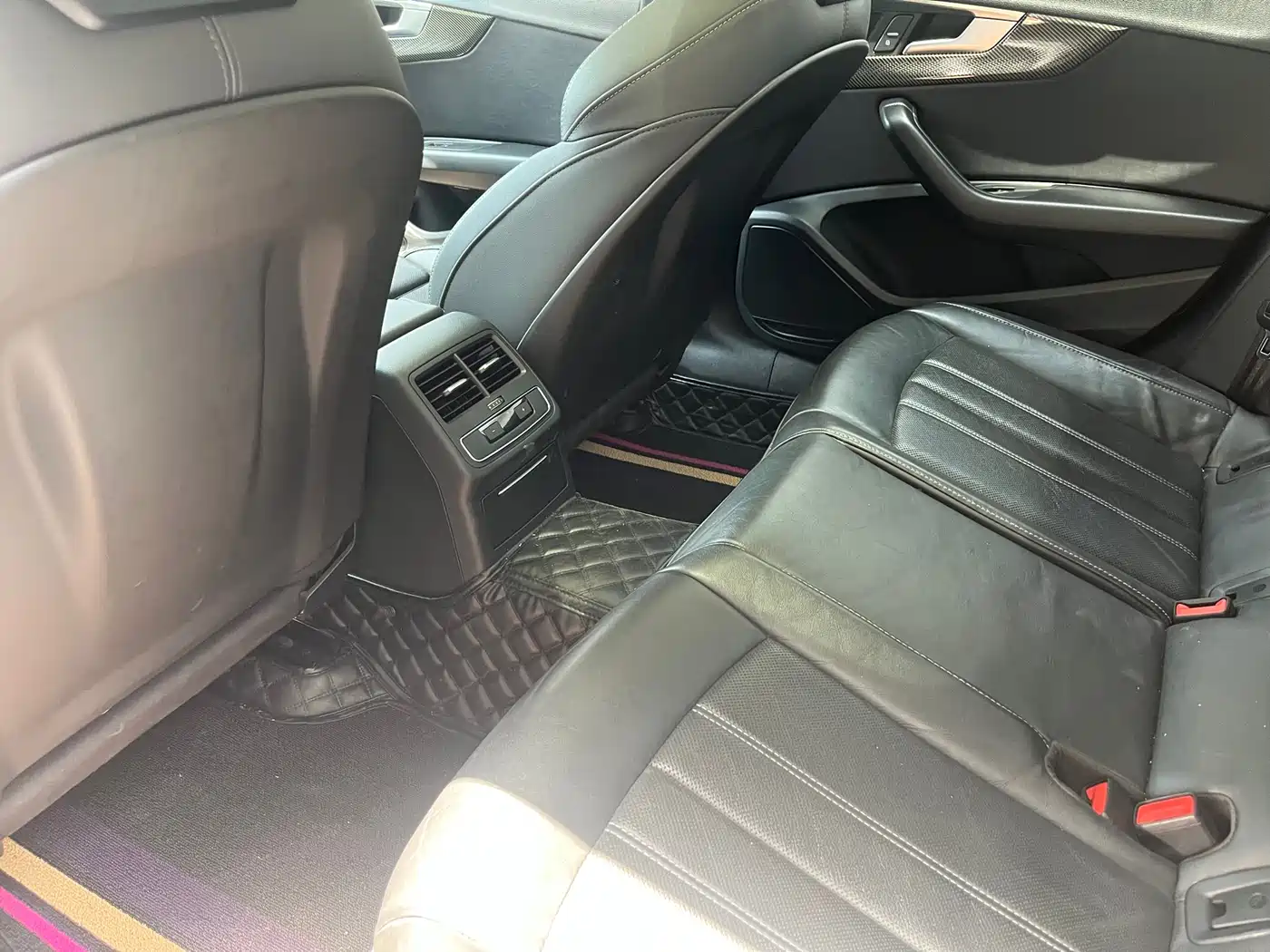 Audi A4L 2020 40 TFSI Fashion Dynamic Edition фото 8