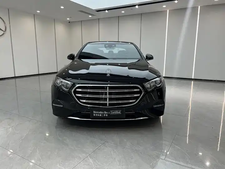 Mercedes-Benz E-Class New Energy 2024 E 350 e L Plug-in Hybrid Sedan фото 2