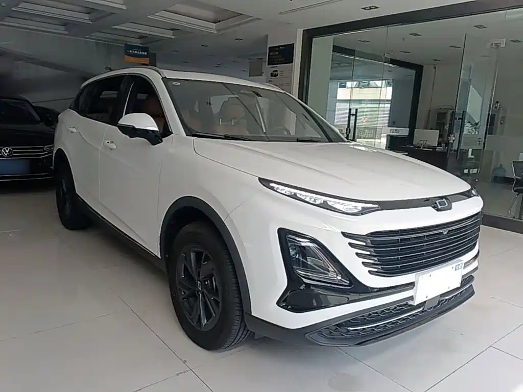Фото 4 - Besturn Bestune T90