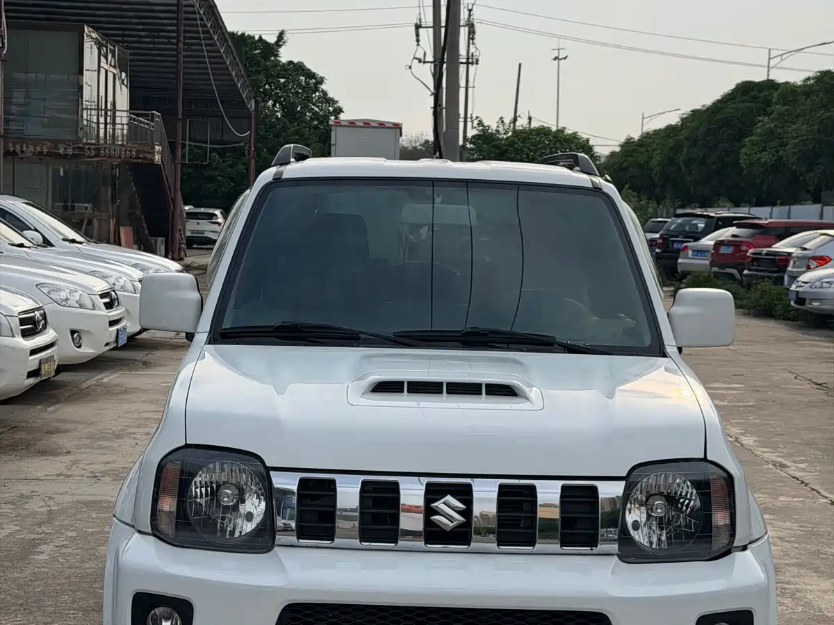 Suzuki Jimny (Import) 2015 2015 1.3 AT JLX