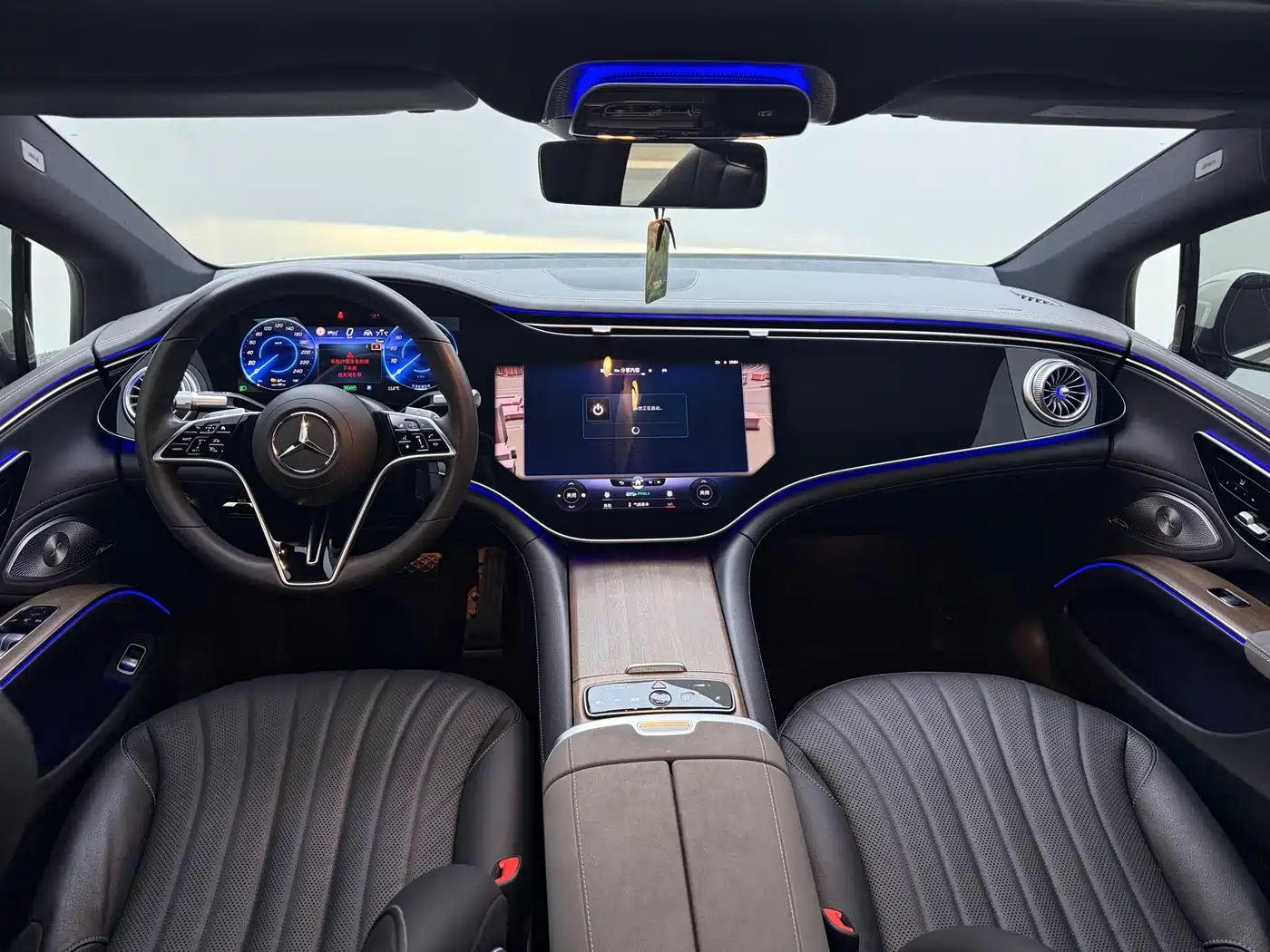Mercedes-Benz EQS 2022 Model Year Facelift 450+ Pioneer Edition фото 15