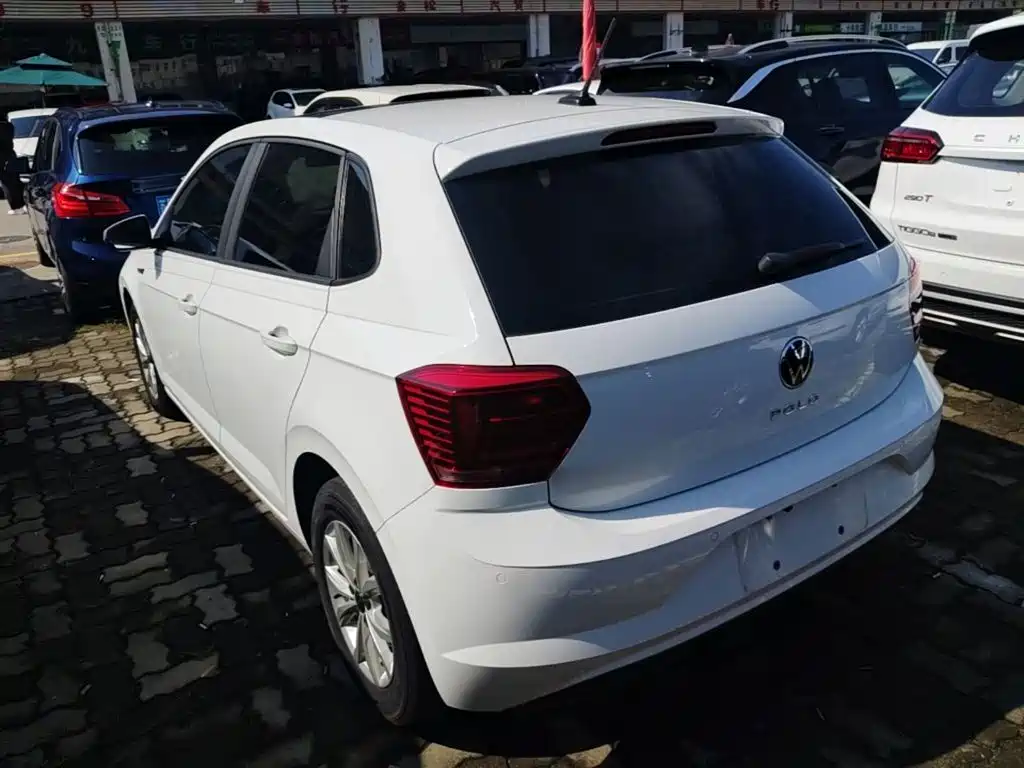 صورة 5 - Volkswagen Polo