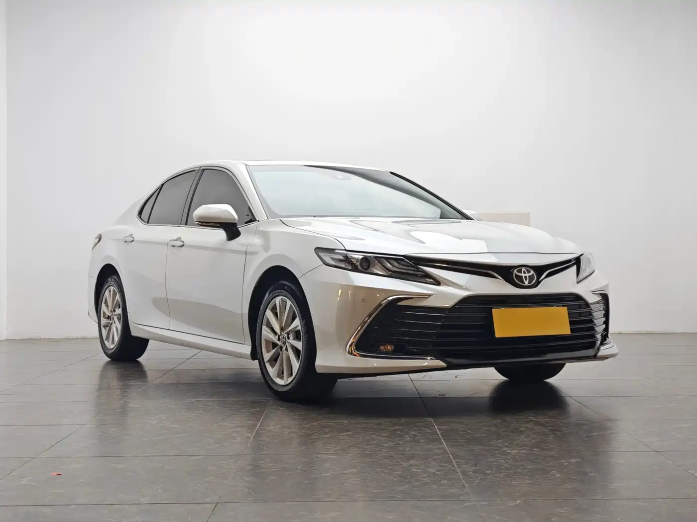 Toyota Camry 2021 2.0G Luxury Edition фото 2