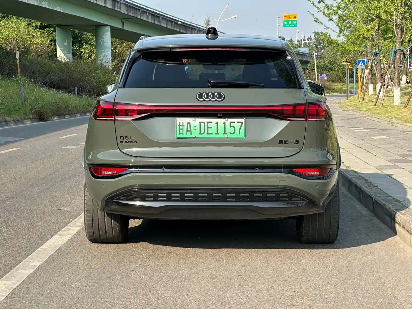 Audi Q6L e-tron 2025 Model Pioneer Edition фото 5