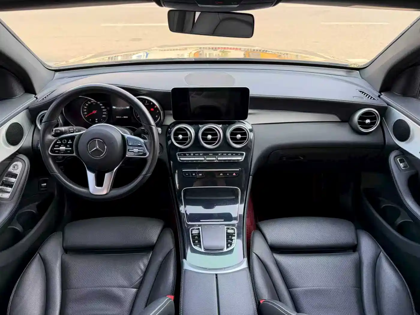 Mercedes-Benz GLC 2020 GLC 260 L 4MATIC Dynamic фото 15