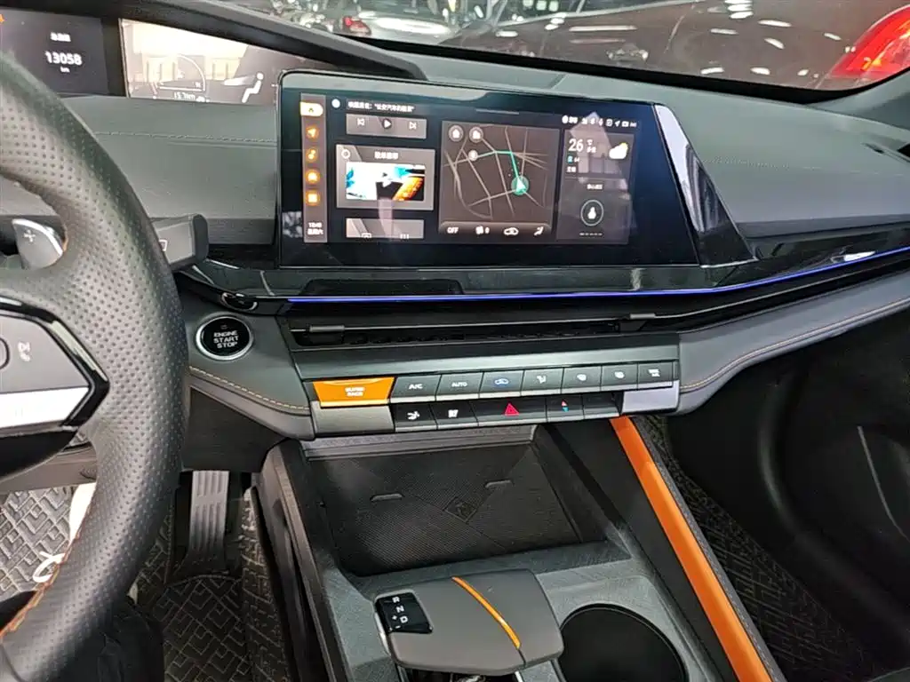 CHANGAN UNI-V