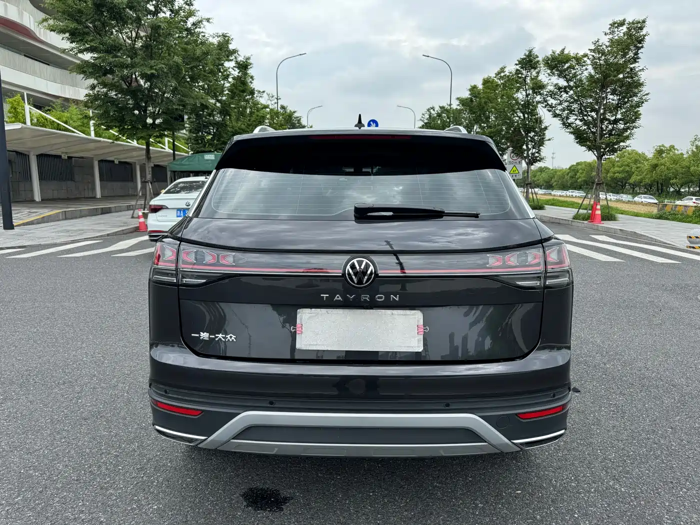Volkswagen Tayron 2025 Facelift 300TSI Shared Edition фото 5