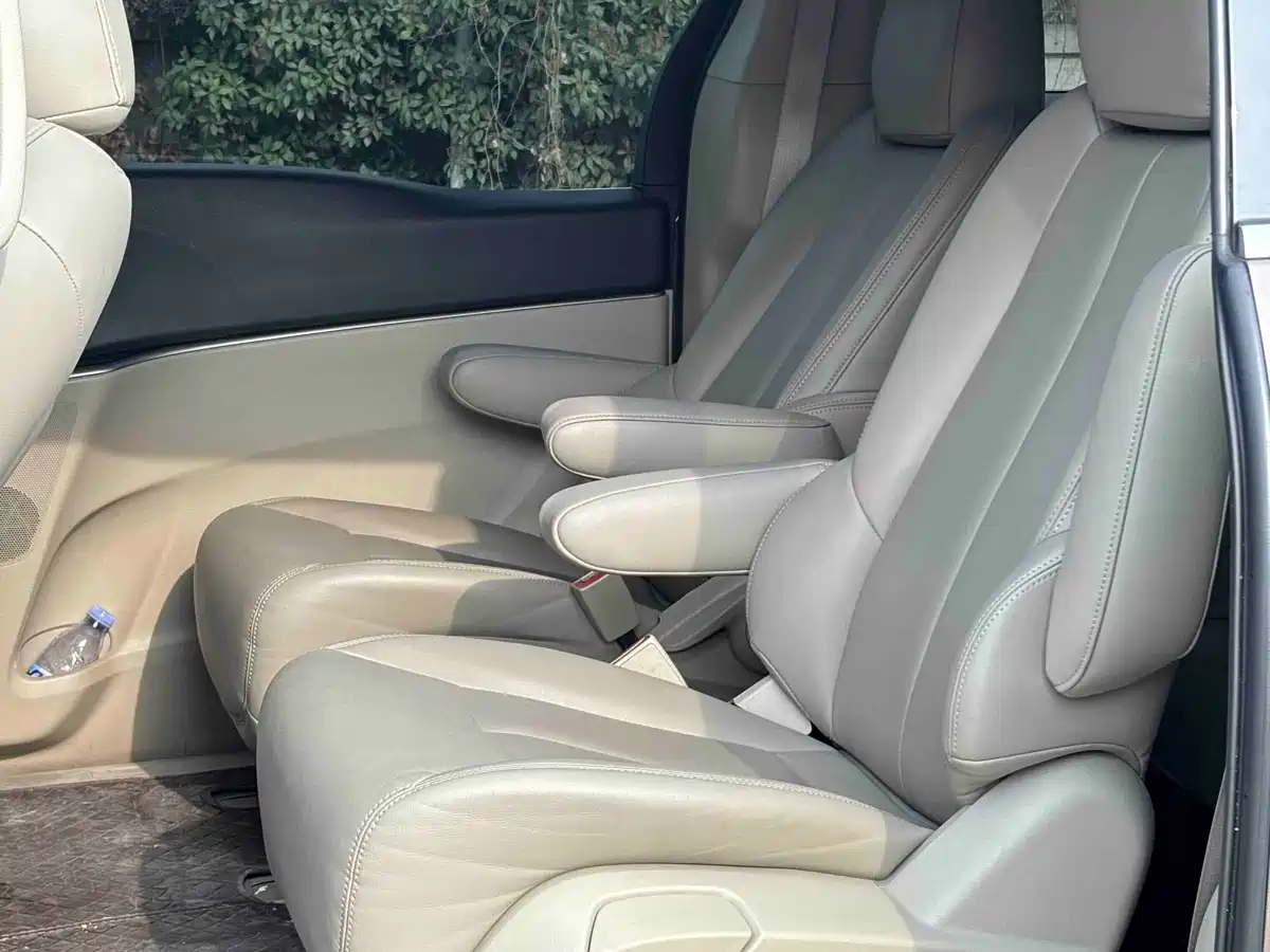 Buick GL8 2018 28T Comfort China VI фото 11