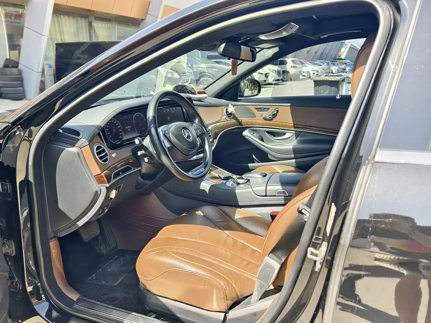 Mercedes-Benz S-Class 2016 S 320 L Business Edition фото 6