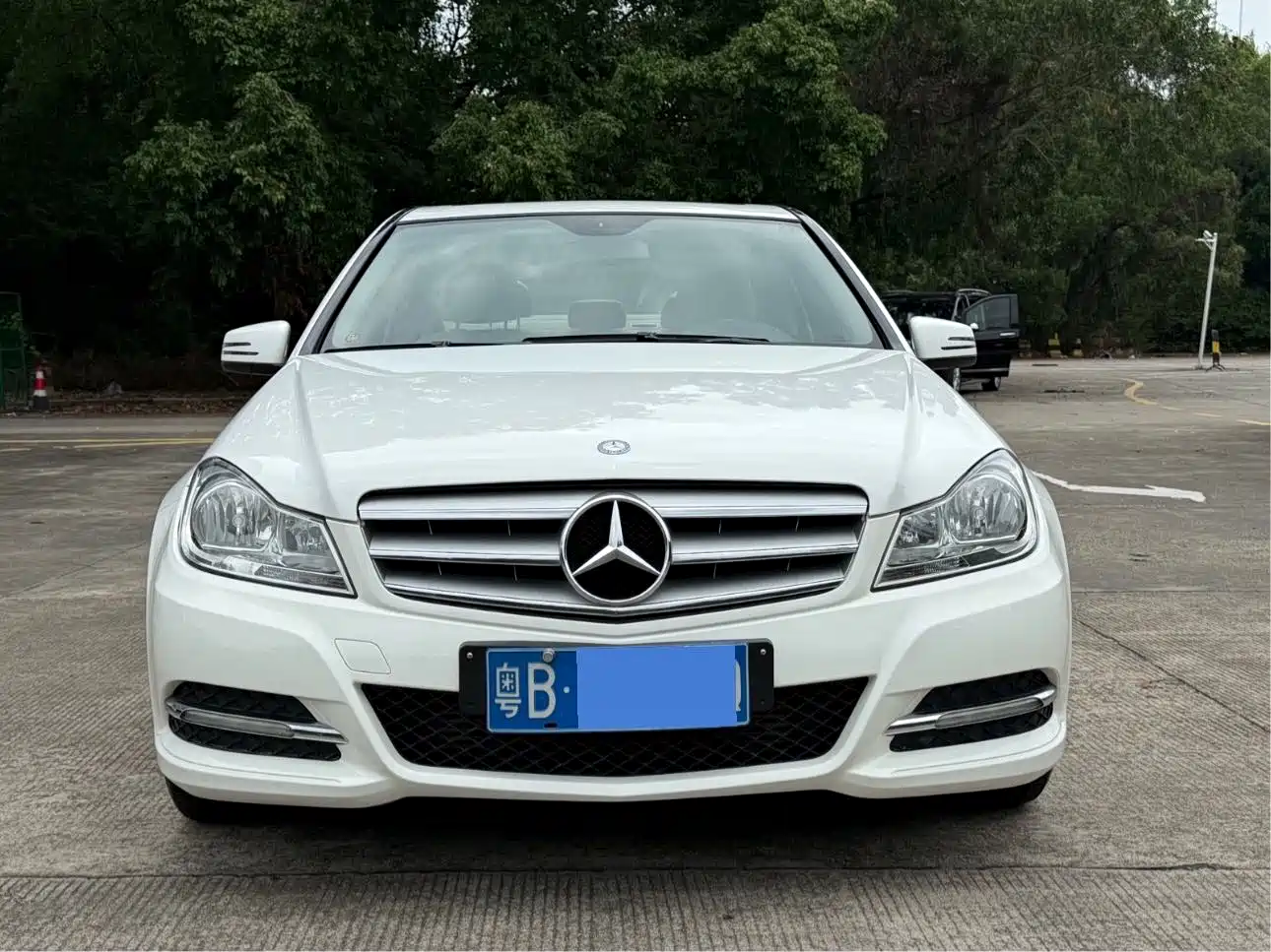 Mercedes-Benz C-Class 2013 C 180 Classic Grand Edition фото 2