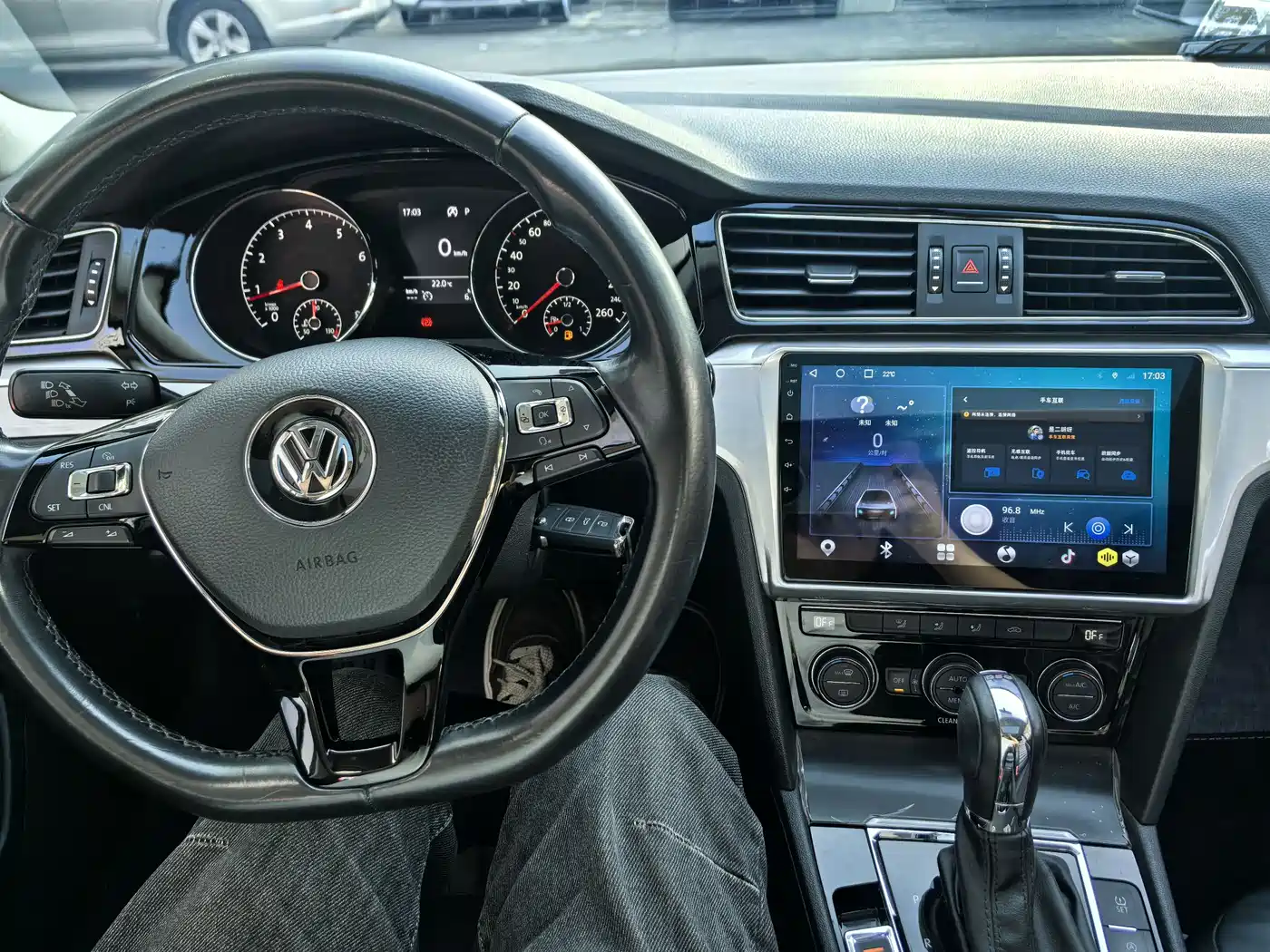Volkswagen Lamando 2017 280TSI DSG Comfort Edition фото 7