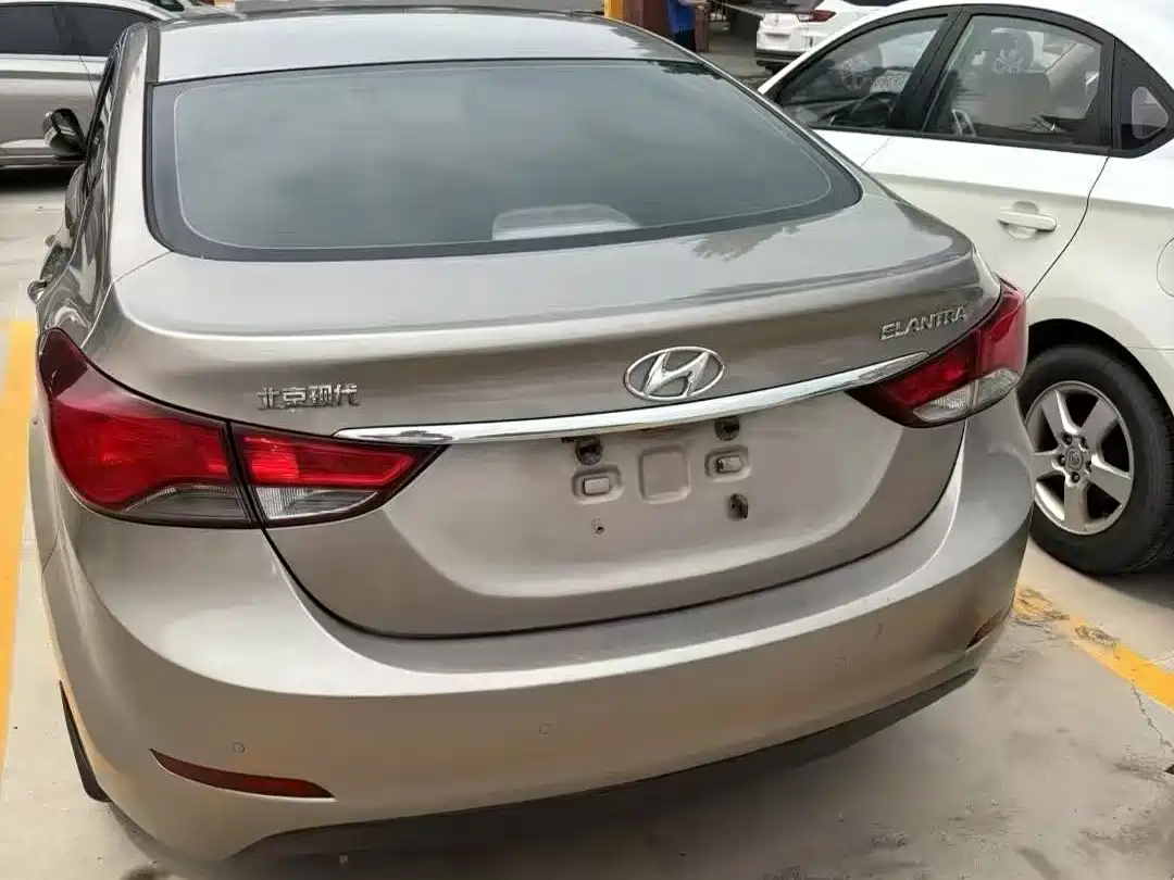Hyundai Langdong 2016 1.6L Manual Premium Edition фото 6