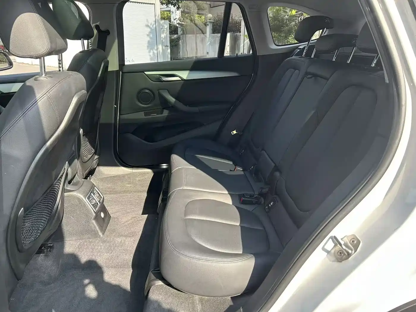 BMW X1 2016 sDrive18Li Premium Model фото 8