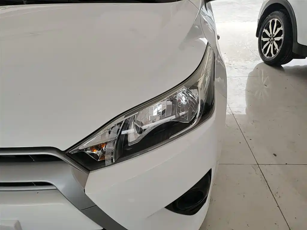 Toyota YARiS L Zhi Xuan 2015 1.5E Auto Charming Edition фото 24