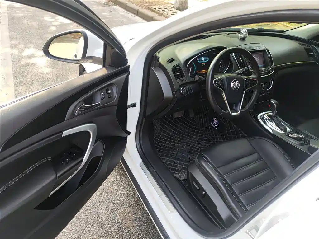 Buick Regal 2015 1.6T Elite Tech Edition фото 16