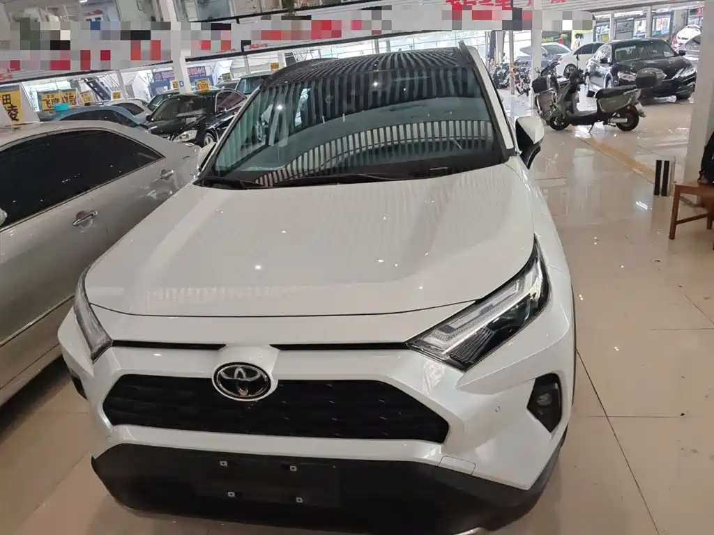 Toyota RAV4 Rongfang 2023 2.0L CVT FWD Style Plus Edition фото 3