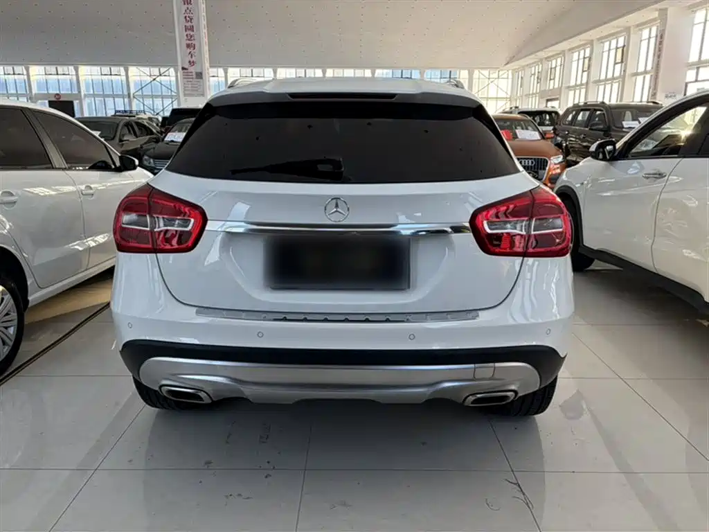 Mercedes-Benz GLA 2015 GLA 200 Dynamic фото 15